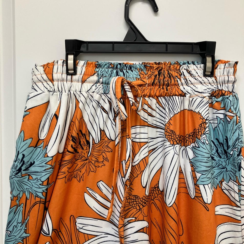 Women's Palazzo Wide Legged Pants, Floral Pattern, Medium - Picture 3 of 9
